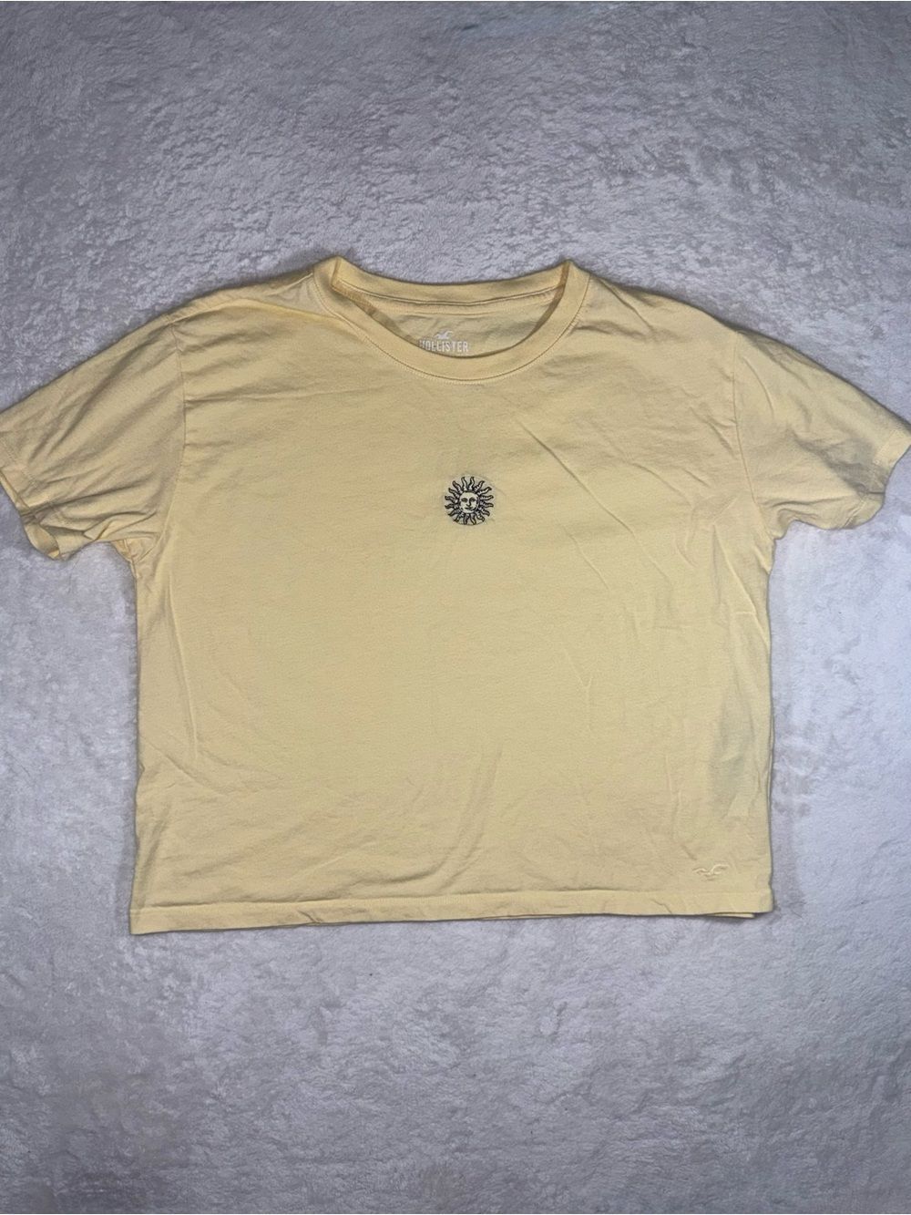 Hollister Sun Face Tee Butter Yellow M
